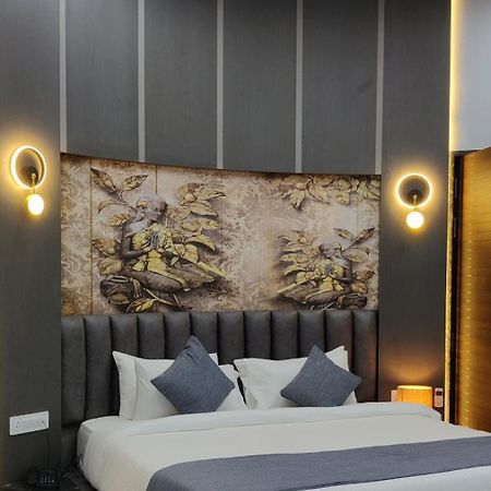 Modi Resort And Garden Chhāpar Eksteriør billede